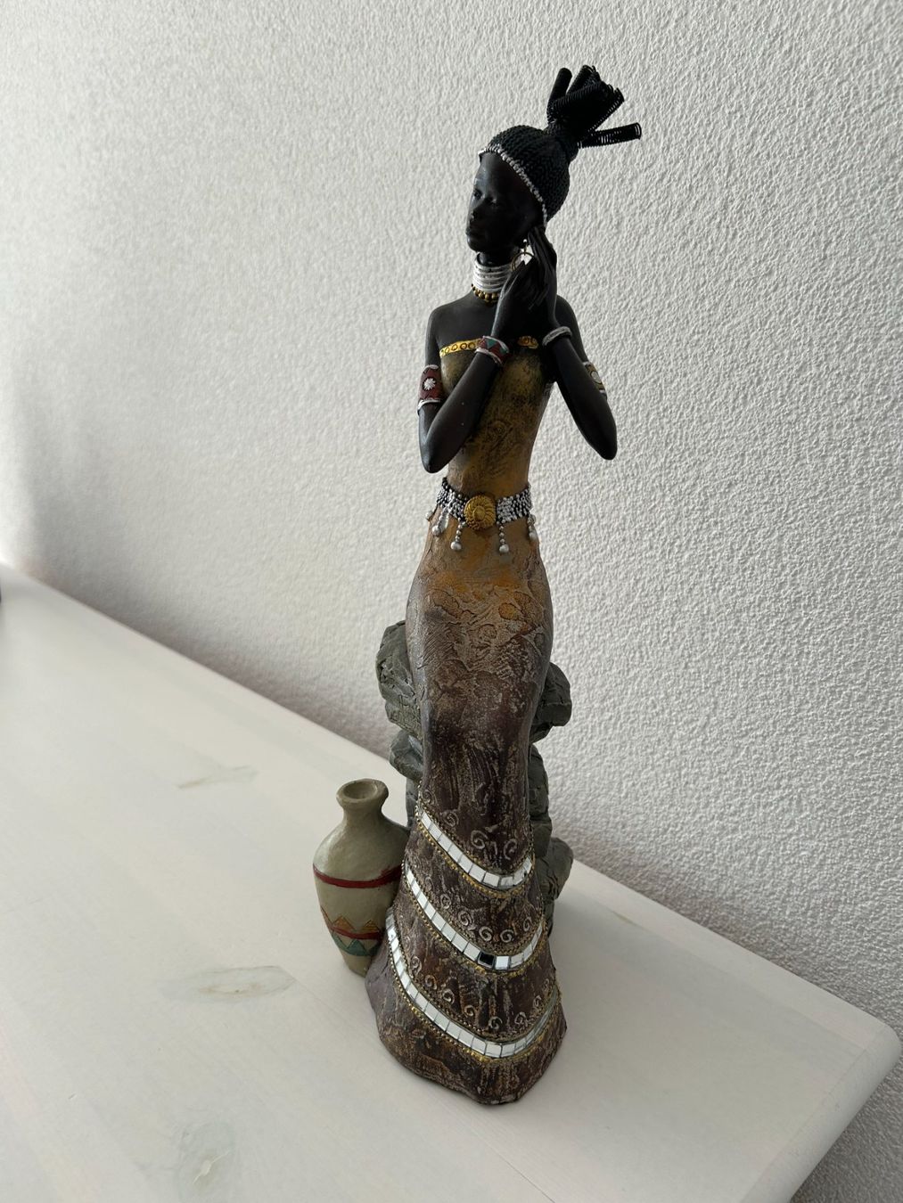 Statuette: Afrika Figur, sitzend – Usato da Wängi venduto da Argon180 1