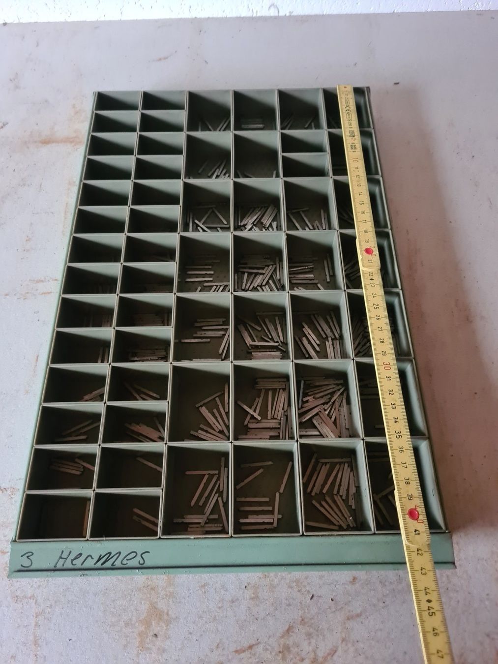 Tutti gli attrezzi: Bleisatz Buchstaben Letterpress Hermes 3 – Usato da Escholzmatt venduto da FuyuIgloo