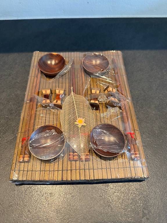 Set di piatti: Sushi-Set – Usato da Missy venduto da bernhardiner02
