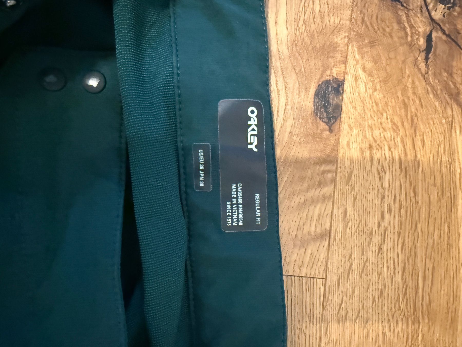 Oakley Hosen: Oakley Bike Hose – Gebraucht aus winterthur von roman1990 1