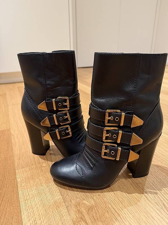 Damenschuhe: Guess – Gebraucht aus Buttikon SZ von yol_8dps