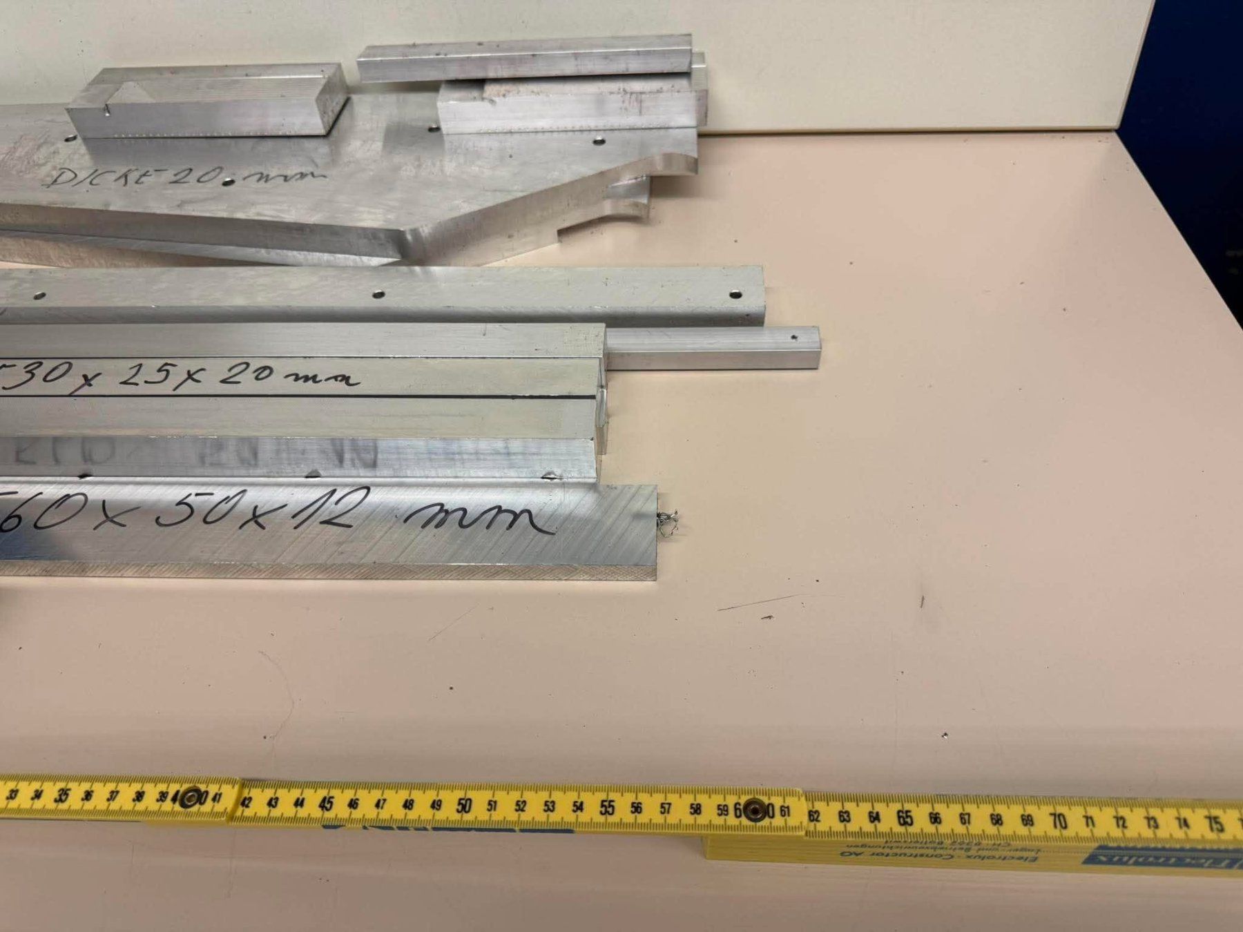 Tous les outils: Aluminium Rohmaterial Reststücke 19 kg – D'occasion à Winterthur par Joe1001 3