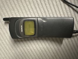 Matrix Kult Nokia 8110 „Banane“ mit Ladekabel