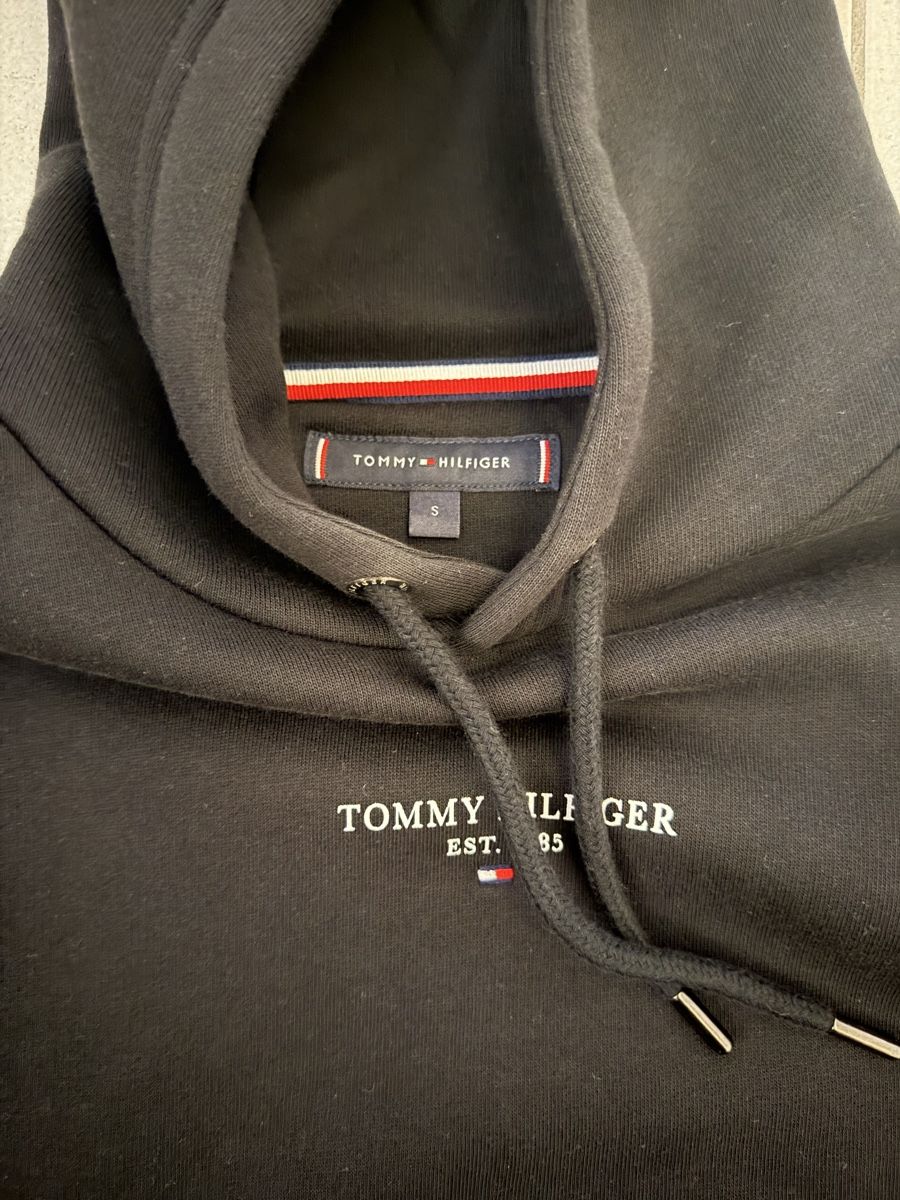 Maglioni & Felpe: Tommy Hilfiger Pullover – Usato da Holzhäusern ZG venduto da Selinnnnn1 1