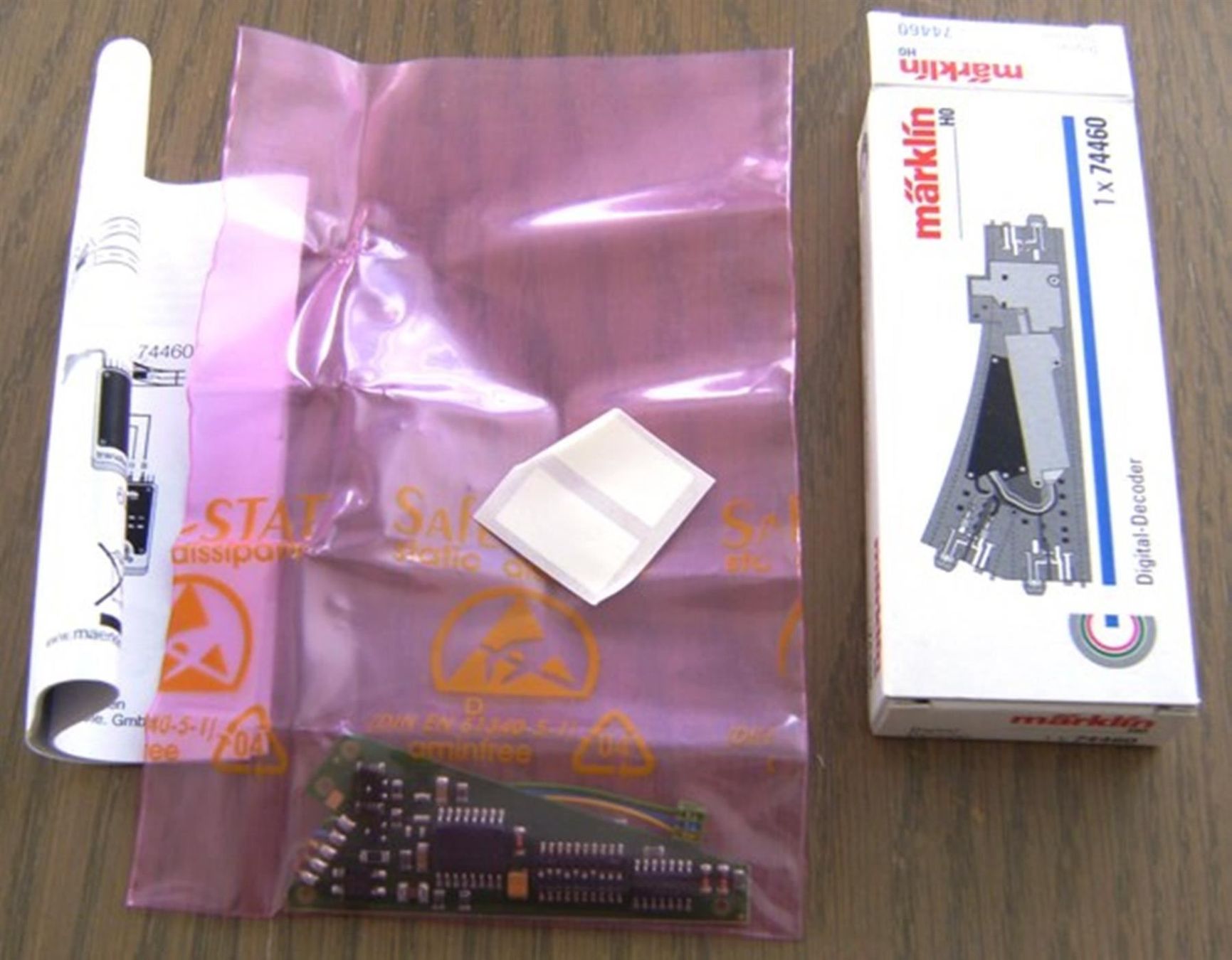 Märklin Trains électriques: C-Gleis, Weichen-Decoder 74460; neu & OVP – Neuf avec emballage d'origine à St. Moritz par Manu7500 1