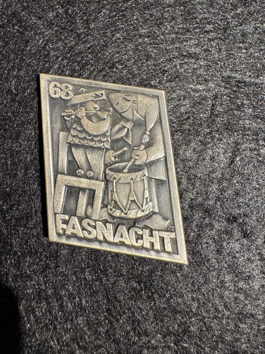 Medaglie: Basler Fasnachtsplakette, 1968, Silber – Usato da Oberwil BL venduto da ClaudiaEsther