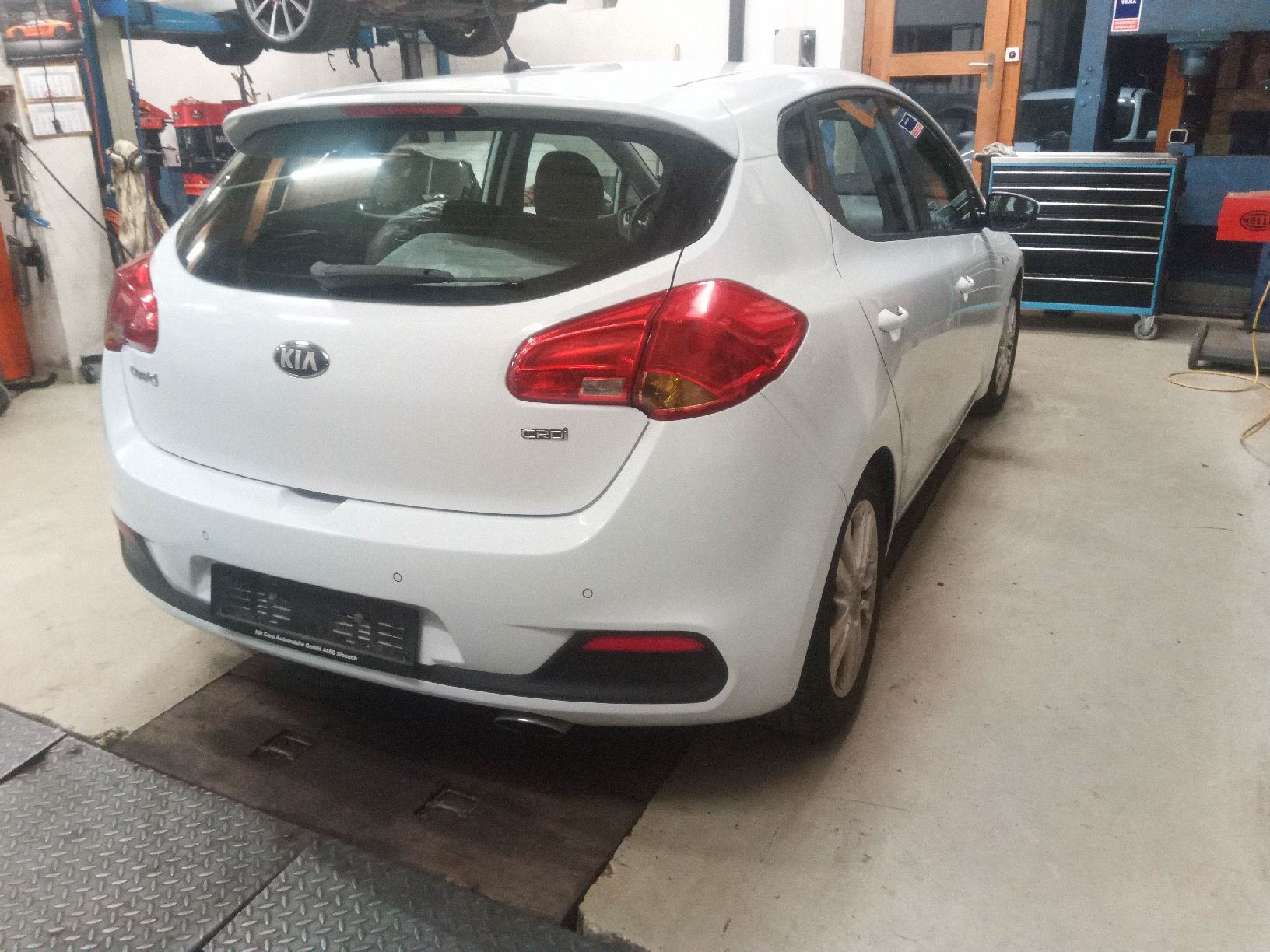Kia Autos: Kia Cee'd 1.6 CRDI 16V ab MFK – Gebraucht aus Zuzgen von Chrisgisin 2