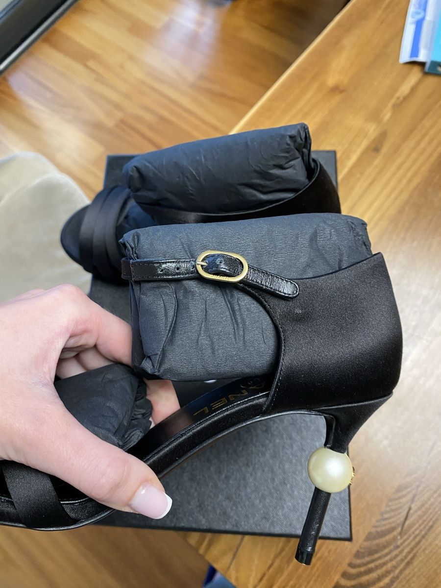 Chanel Scarpe da donna: Chanel sandals with heel – Nuovo e nell'imballaggio originale da Kilchberg ZH venduto da cruella 8