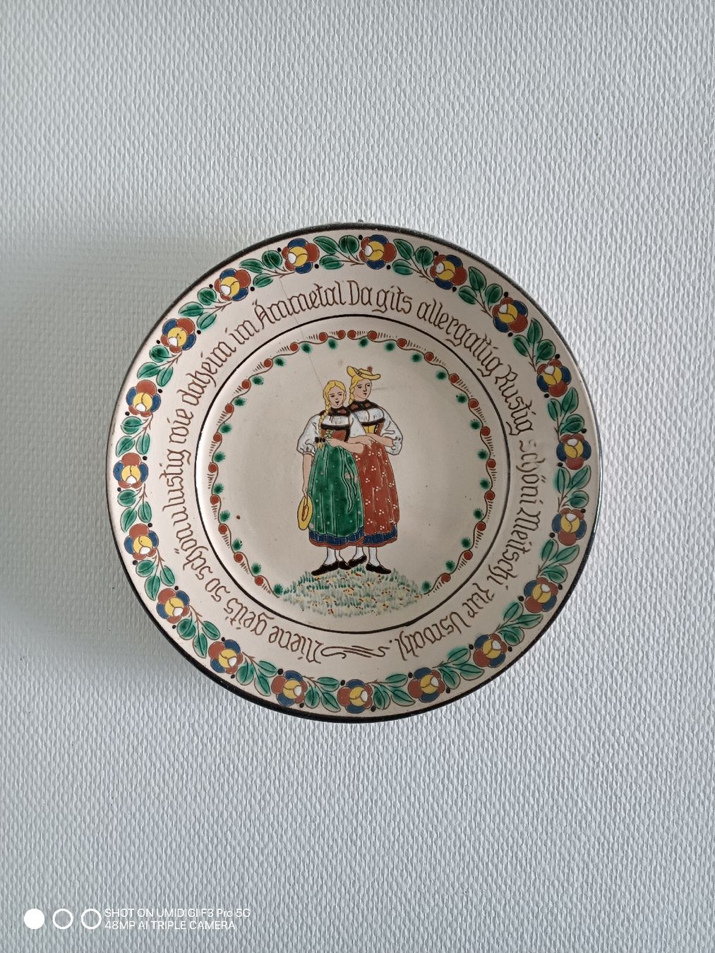 Piatti: Langnauer Keramik Teller, Wandteller, Durchmesser 32cm – Usato da Aarwangen venduto da to-hirschi