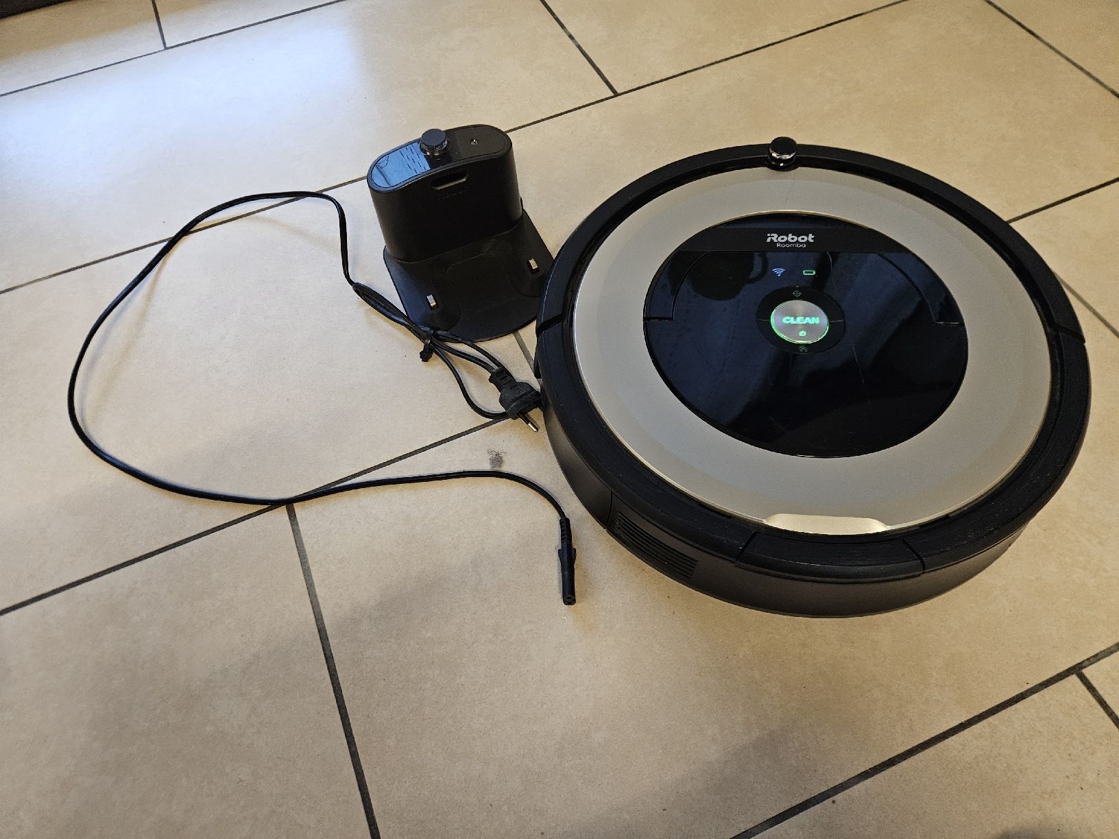 Irobot Staubsauger & Zubehör: Roomba iRobot 891 – Gebraucht aus Courroux von Fornax