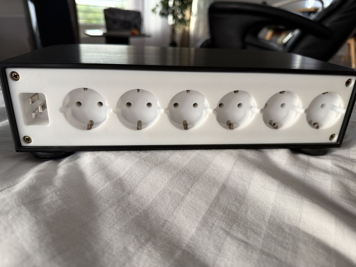 Casse acustiche: Argento Audio Serenity Netzleiste – Nuovo (secondo la descrizione) da Zürich venduto da Bali1969 1