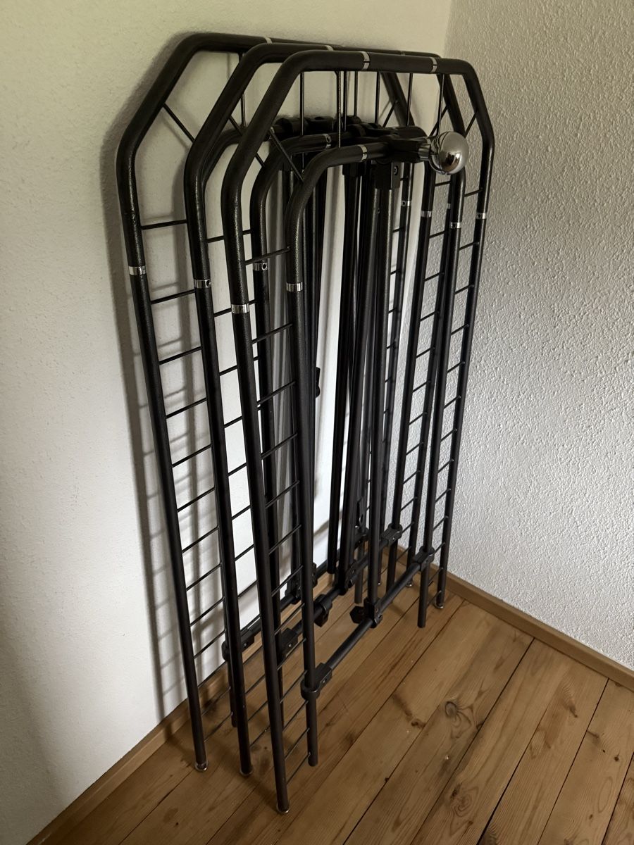 Guardaroba: Schöner massiver Metal-Kleiderständer/-Stange – Usato da Neerach venduto da TanjaK94 4