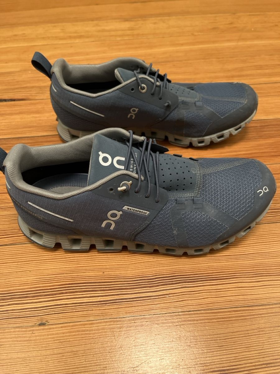 On Scarpe da donna: On Running Cloud Waterproof Shoes Size 39 US 8 – Nuovo (secondo la descrizione) da Basel venduto da Corinna58 1