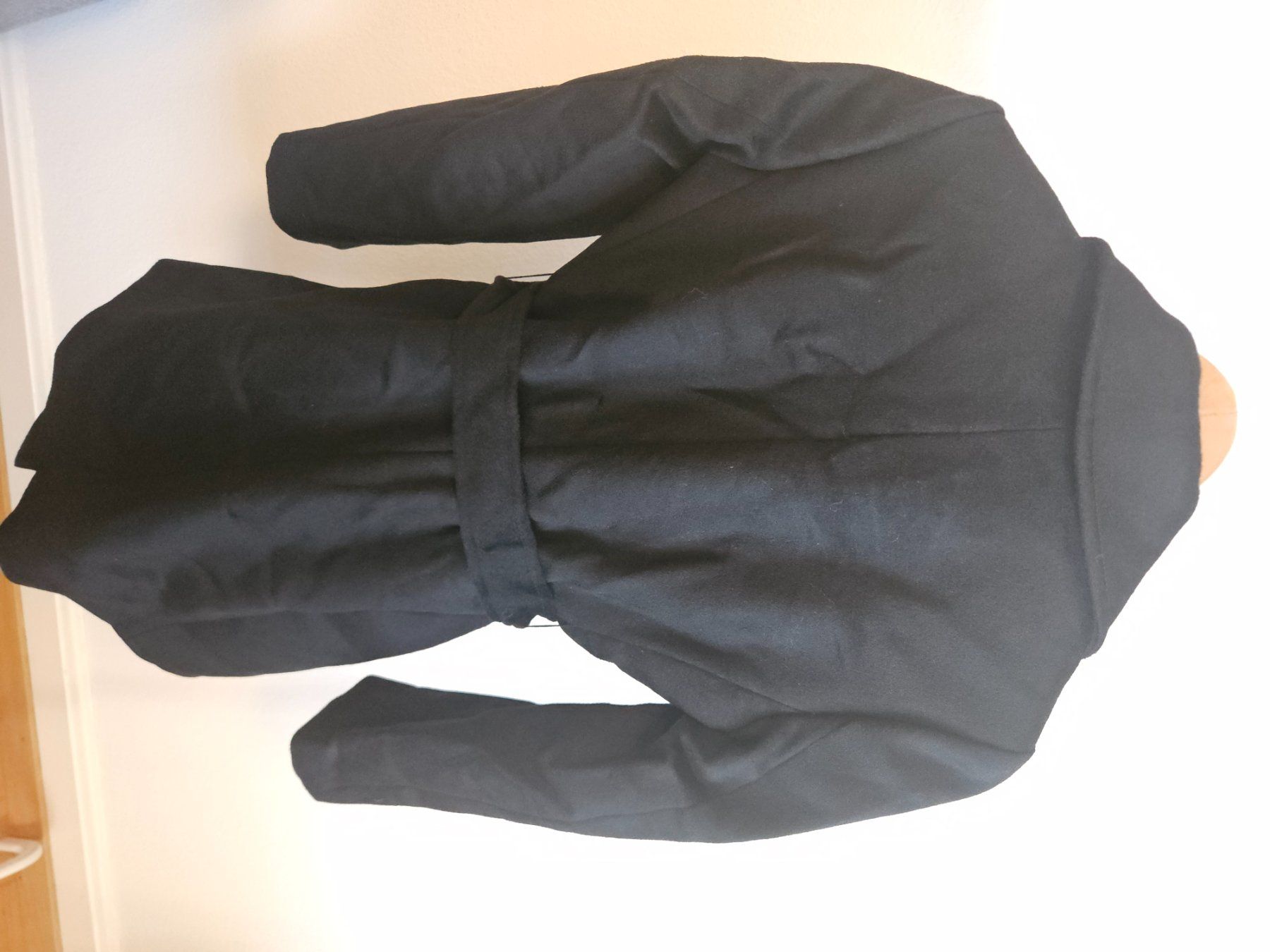 Cappotti: Elegant Black Wool Coat Size 36 – Nuovo (secondo la descrizione) da Zürich venduto da Marianna_V 1