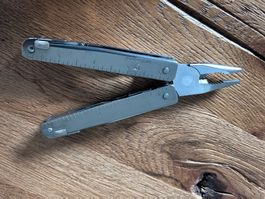 NEU ! Swisstool mit Etui