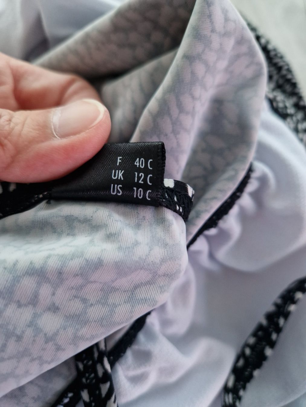 Costumi da bagno & Bikini: Tankini von Protest, Grösse 38C, Schwarz/Weiss – Usato da Niederrohrdorf venduto da Miripfiri 8