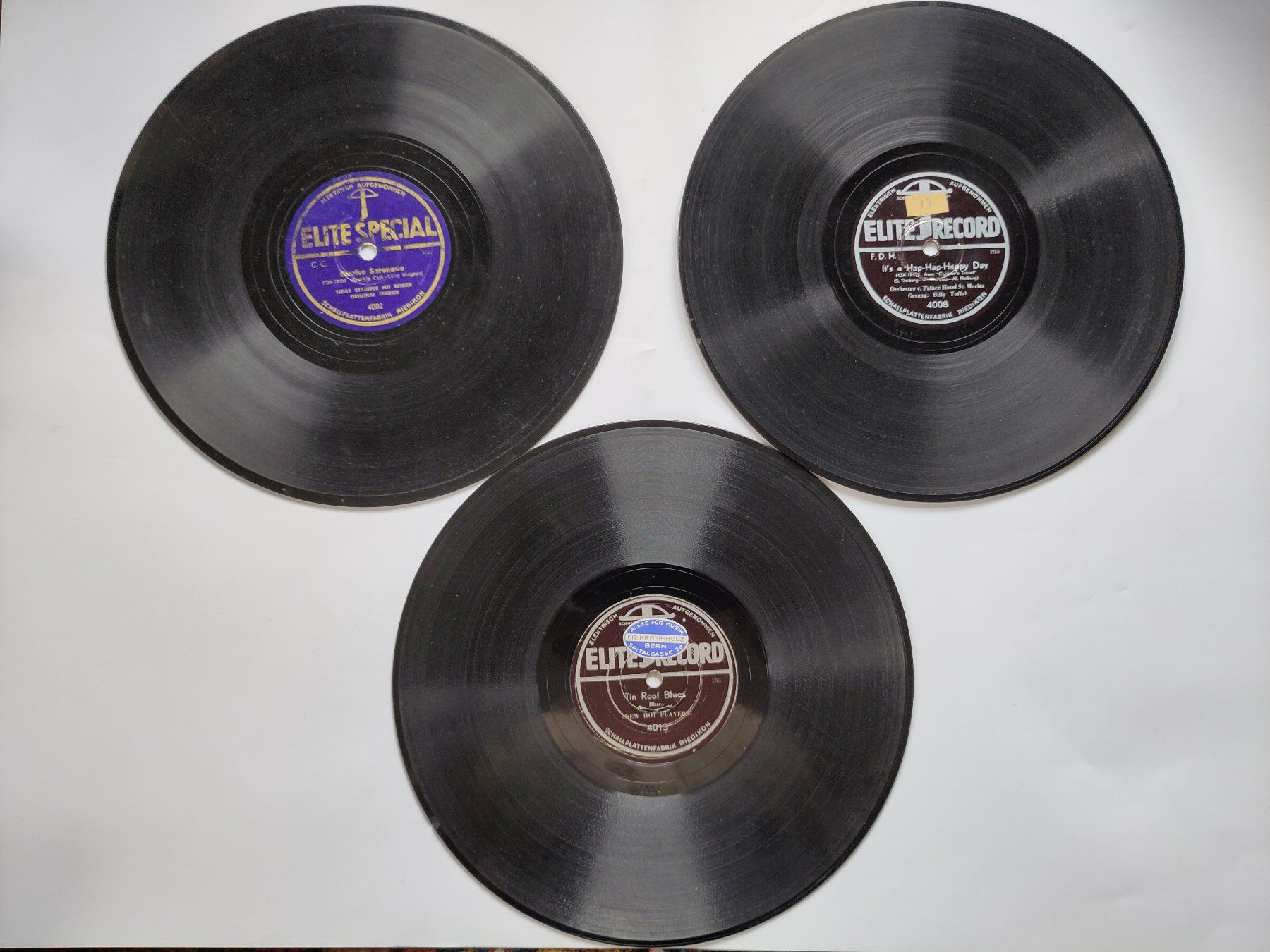 Dischi in vinile: 12 x Swing-Schellacks, Teddy Stauffer, Count Basie in Album – Usato da Schaffhausen venduto da RolfMeister 2