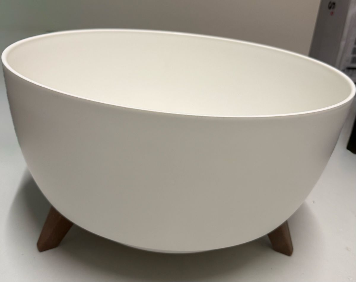 Vasi per fiori: Grosser Pflanztopf aus Kunststoff – Usato da Kleinandelfingen venduto da DesignOne