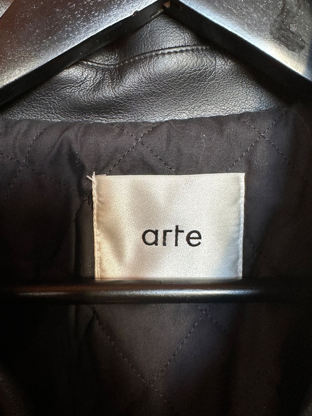 Jacken: Arte Antwerp Black leather jacket – Neu (gemäss Beschreibung) aus Villars-Burquin von Iliasso 2