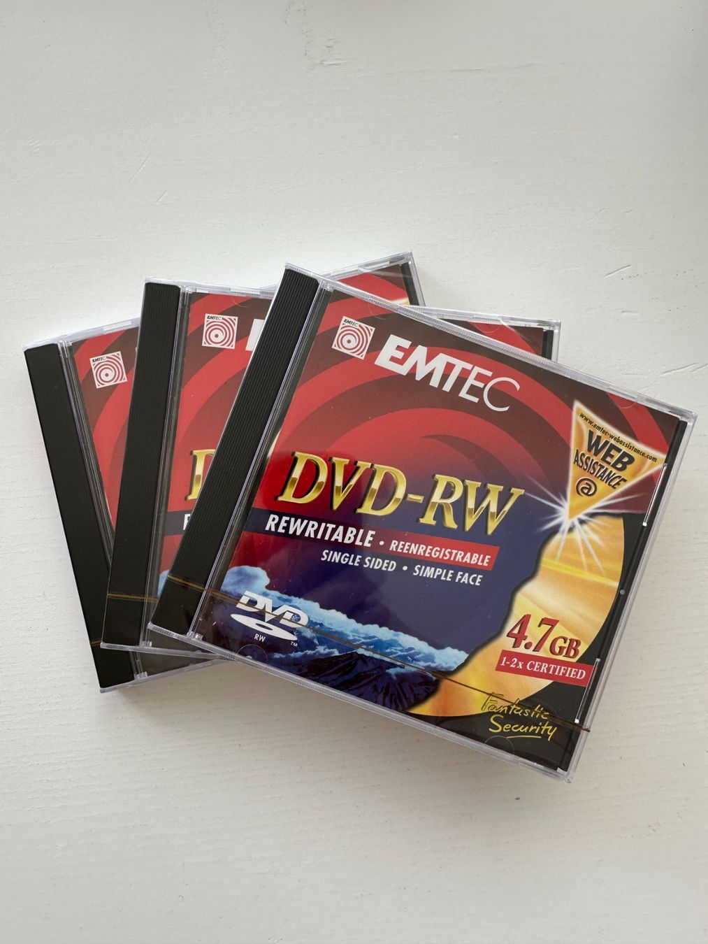 Tutti i DVDs: DVD-RW Rohlinge (Emtec, 3 Stk.) – Nuovo (secondo la descrizione) da Nottwil venduto da grabi77