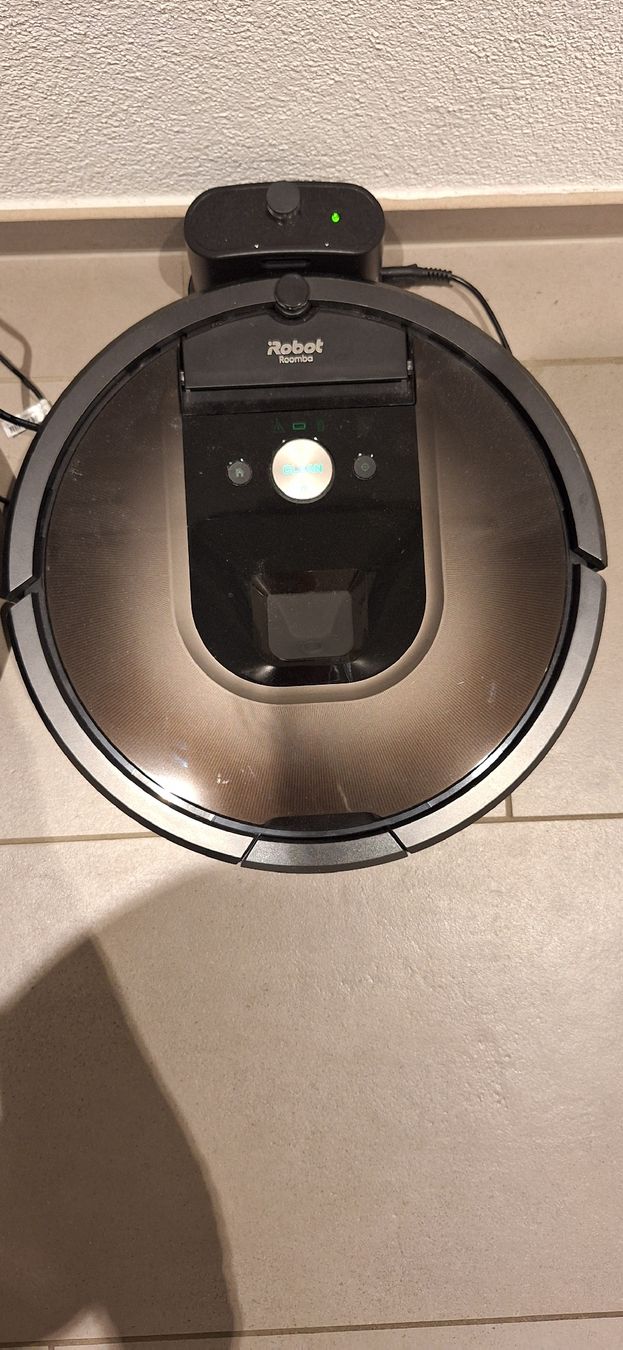 Irobot Aspirapolveri & Accessori: I robot Rooma der 900 serie – Usato da Näfels venduto da Speedyy88