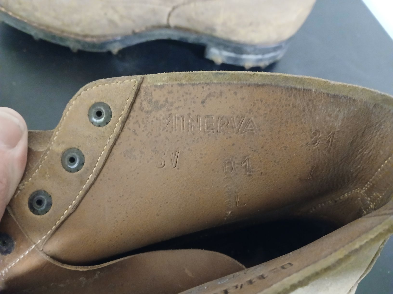 Schweizer Armee Herrenschuhe: Militär Nagelschuh – Gebraucht aus Rüdtligen von winunan 4