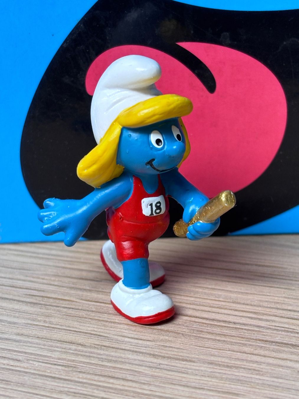 Schleich Statuette: Schlumpfine als Staffelläuferin – Usato da Lyss venduto da Duckszone