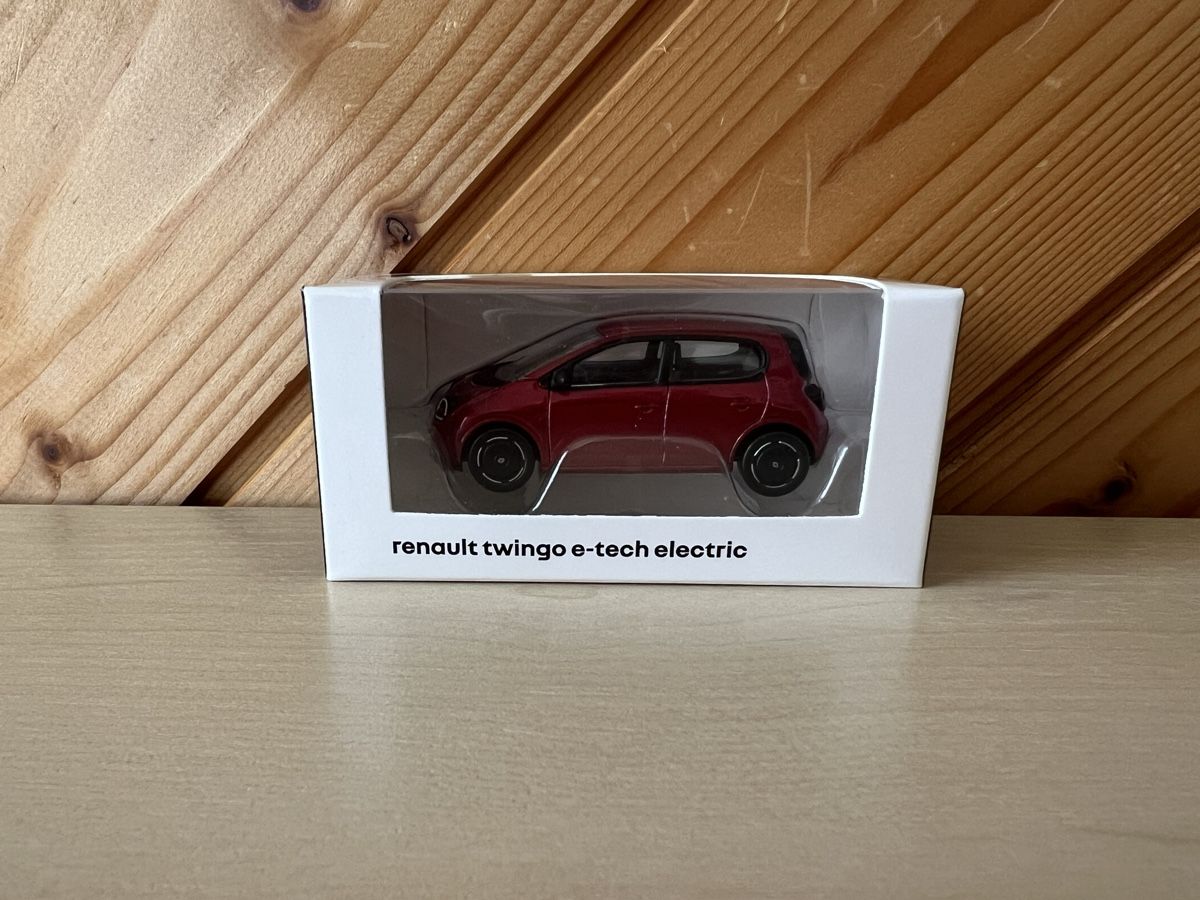 Renault Modellini d'auto: Renault Twingo E-Tech Electric Modellauto, Rot, OVP – Nuovo e nell'imballaggio originale da Bachenbülach venduto da Manolo007 2