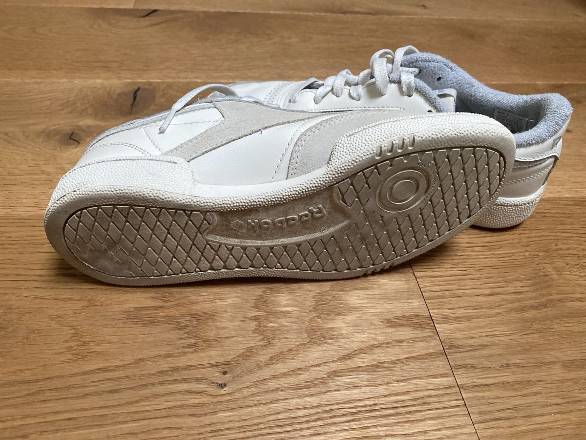 Reebok Damenschuhe: Reebok Classic Sneaker weiss grau/hellblau, gebrauchter – Gebraucht aus Wetzikon ZH von purple_44 1