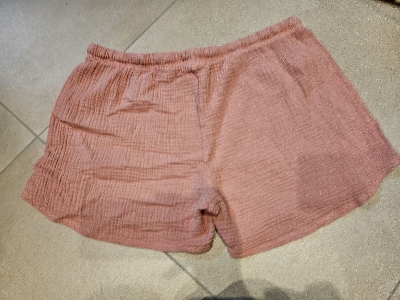 Pantaloni: Musselin Short rosa gr.42 – Usato da Allschwil venduto da na.wi.90 1