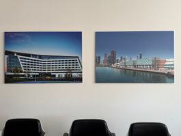 Moderne Architektur - Zwei hochwertige Gebäudebilder