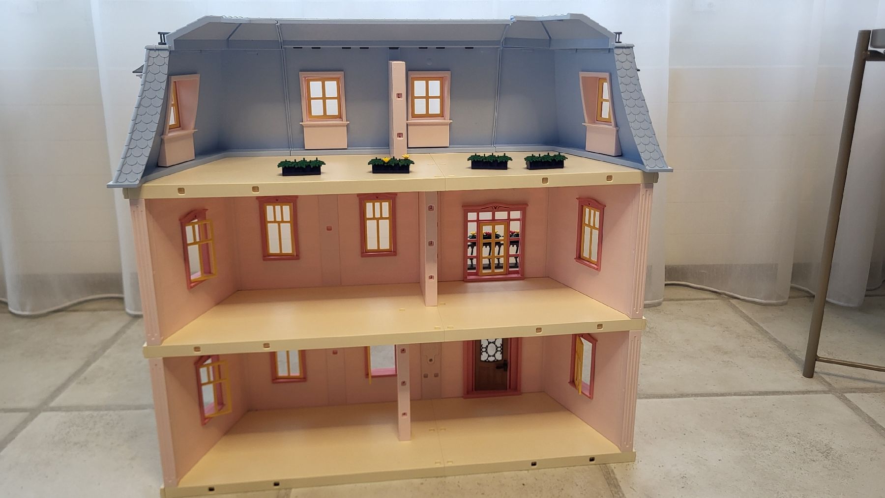 Playmobil Giocattoli: Playmobil Haus rosa – Usato da Mels venduto da mani013 3