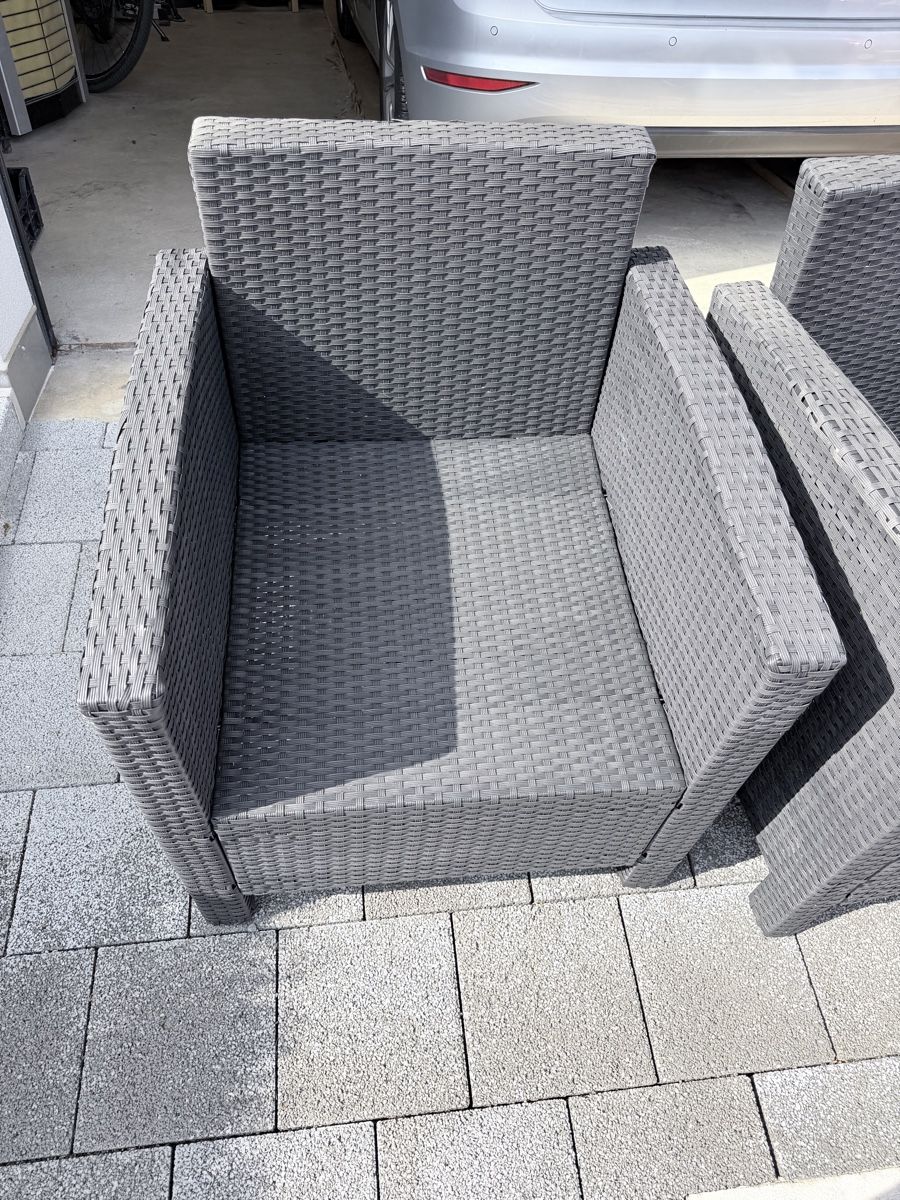 Fauteuils: Gartenmöbel Polyrattan dunkelgrau 2-Sitzer Sofa Sessel – D'occasion à Egolzwil par Michuuufcb1893 2