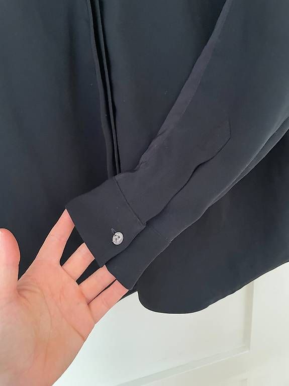 Blusen: Schwarze Bluse Grösse 36 – Gebraucht aus Zürich von nanniba 1