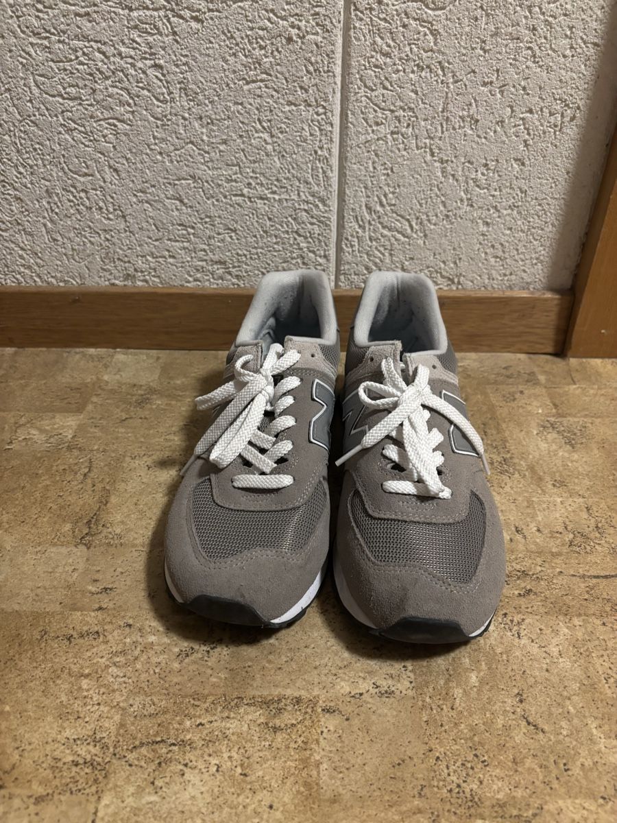New Balance Scarpe da uomo: New Balance Schuhe 42.5 – Usato da Wünnewil venduto da Lyman444 1
