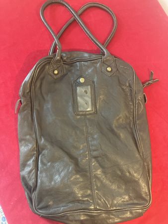 Ledertasche braun mit Reissverschluss gebrauchter Zustand