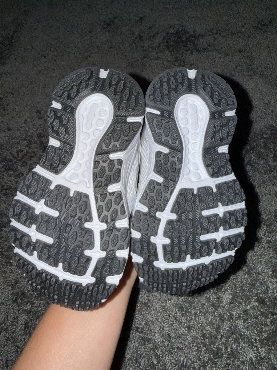 New Balance Schuhe für Jungen: Kinderschuhe New Balance – Neu und originalverpackt aus Oberglatt ZH von sam_vs55 1