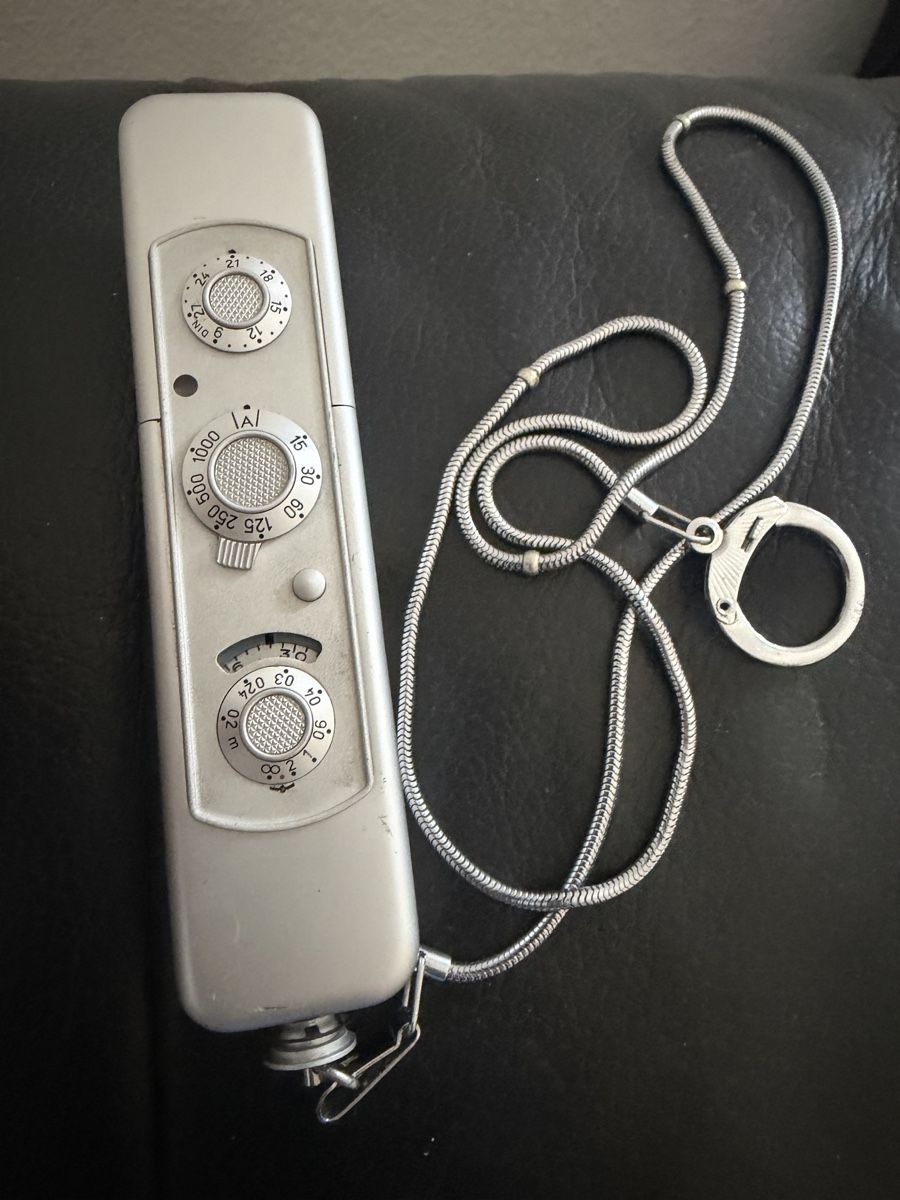 Minox Fotocamera: Minox Spionagekamera – Usato da Baden venduto da noli.r
