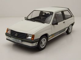Opel Corsa A Sprint 1983 weiss / schwarz/ Decor 1:18 von MCG