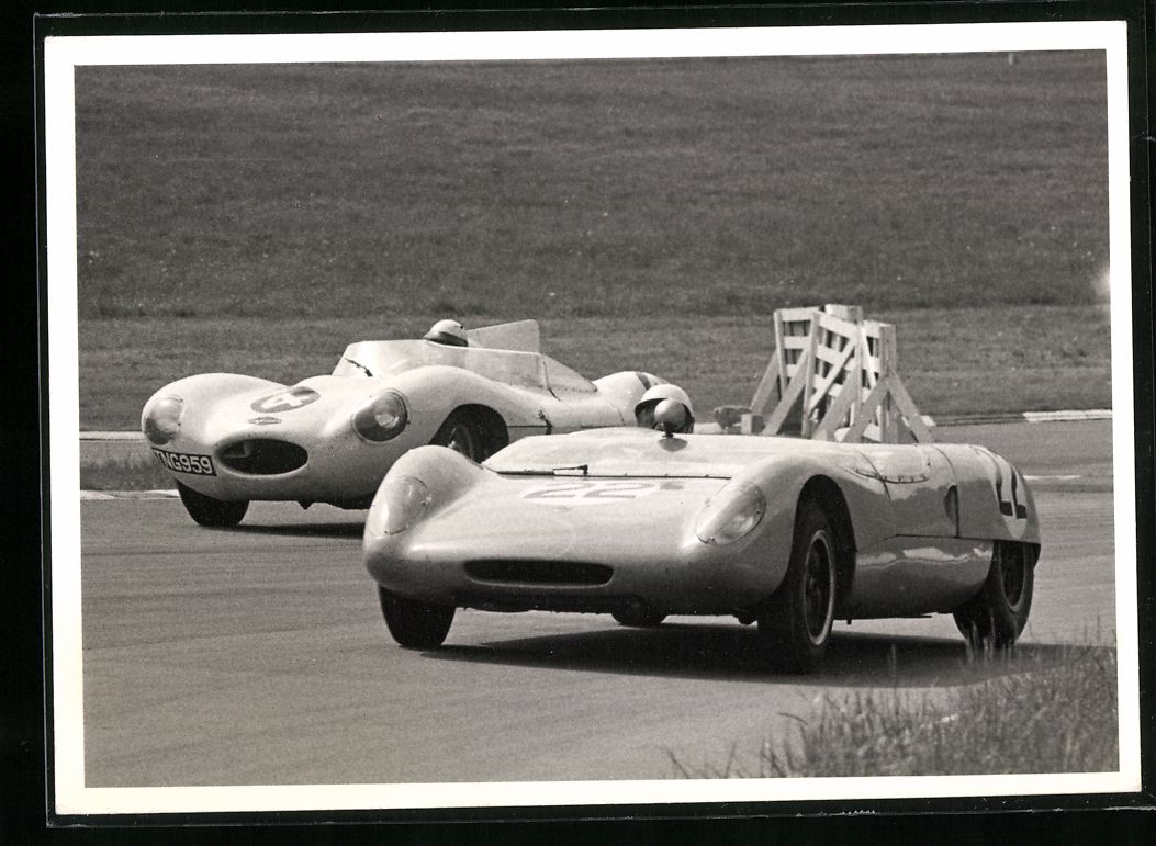 Fotografie &  Plakate: Fotografie E. Selwyn-Smith, Auto Lotus R – Gebraucht aus Berlin von bartko-reher