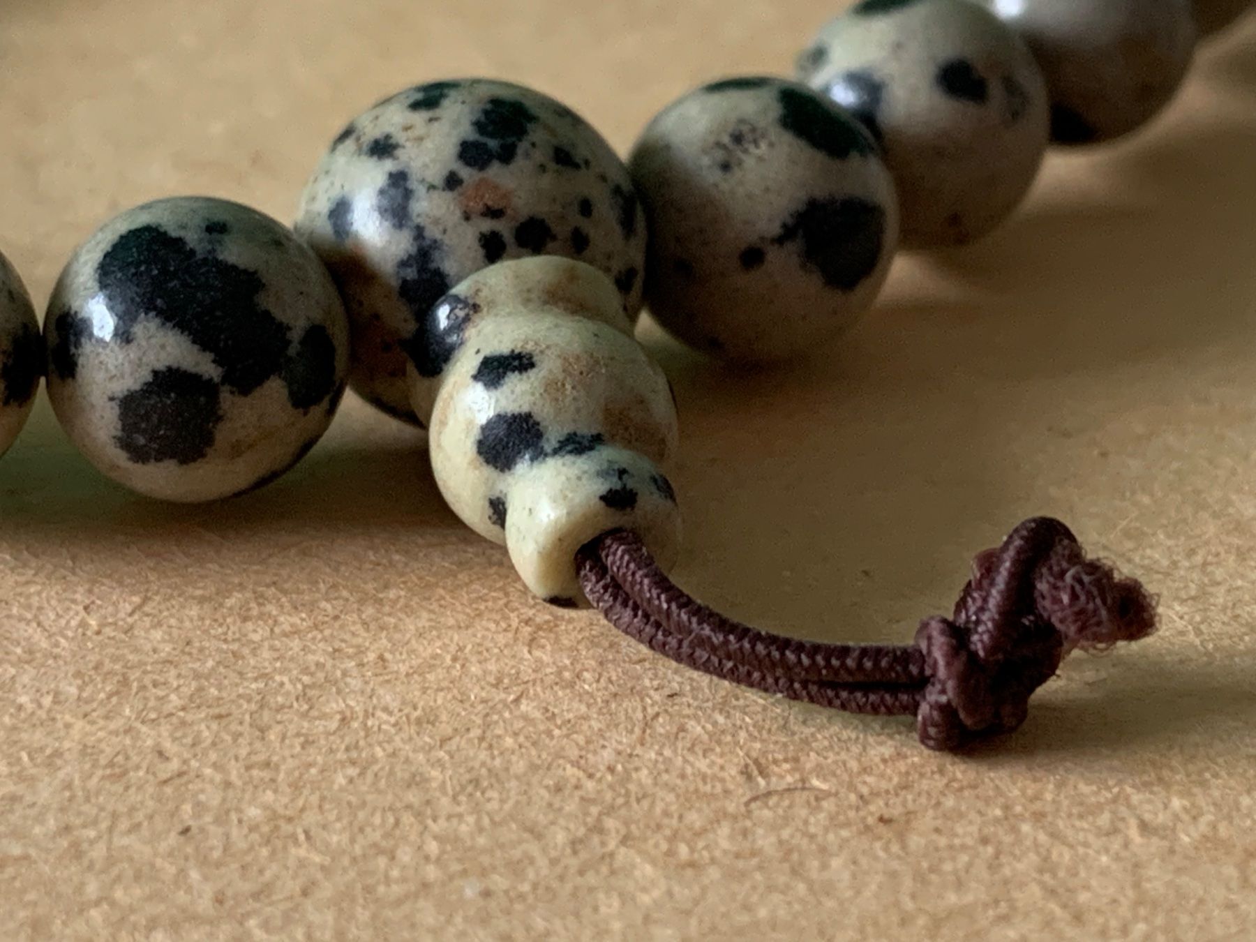 Bracelets: leopard -Armband Stein (dalmatiner) – D'occasion à Dittingen par Bijoubelle 3