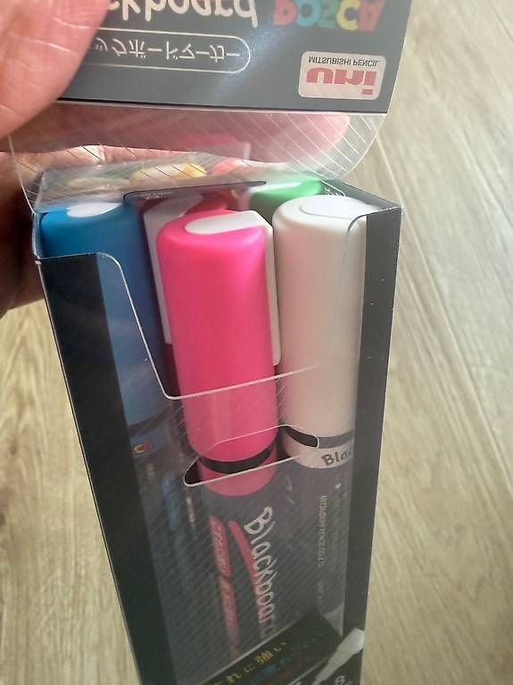 Penna & Evidenziatori: Uni-Posca / Blackboard Marker Set  8 Farben – Usato da Leissigen venduto da SKcool