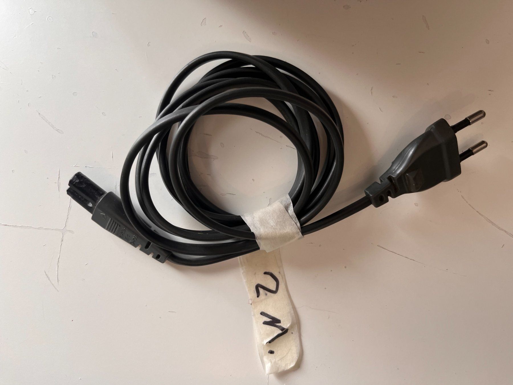 Cavi: Netzkabel C7 2 Meter – Usato da Bern venduto da PJB