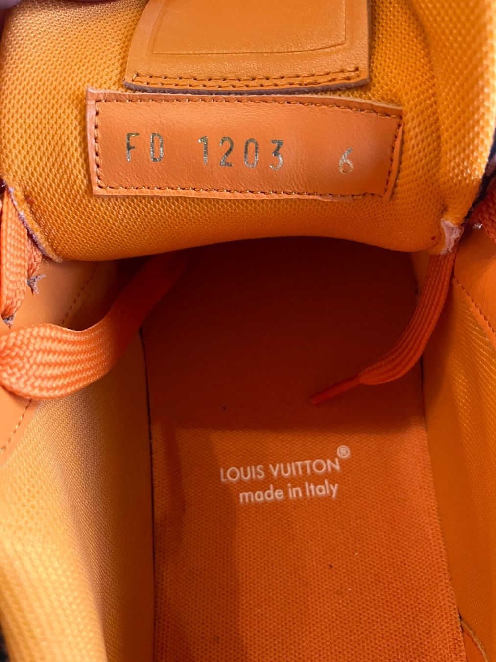 Louis Vuitton Scarpe da uomo: Louis Vuitton Trainer Sneaker orange, Gr. 6 / 40 - 40.5 – Nuovo e nell'imballaggio originale da Zäziwil venduto da Bewy1 2