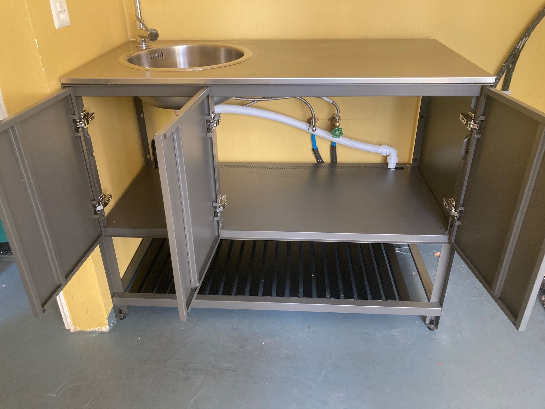 Ikea Spülbecken & Waschbecken: Spültisch (Outdoor geeignet) – Gebraucht aus Horgen von BerndSells 2