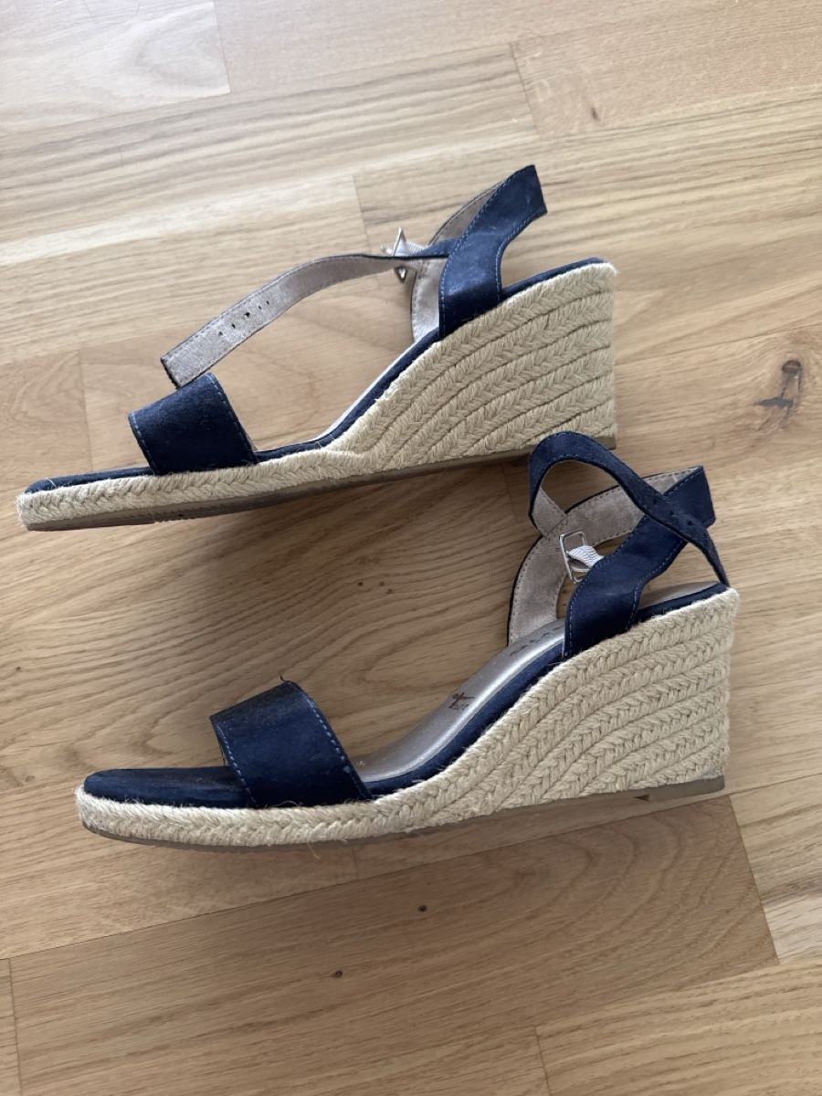 Scarpe da donna: Tamaris Plateau Schuhe – Nuovo (secondo la descrizione) da Hunzenschwil venduto da mila012 1
