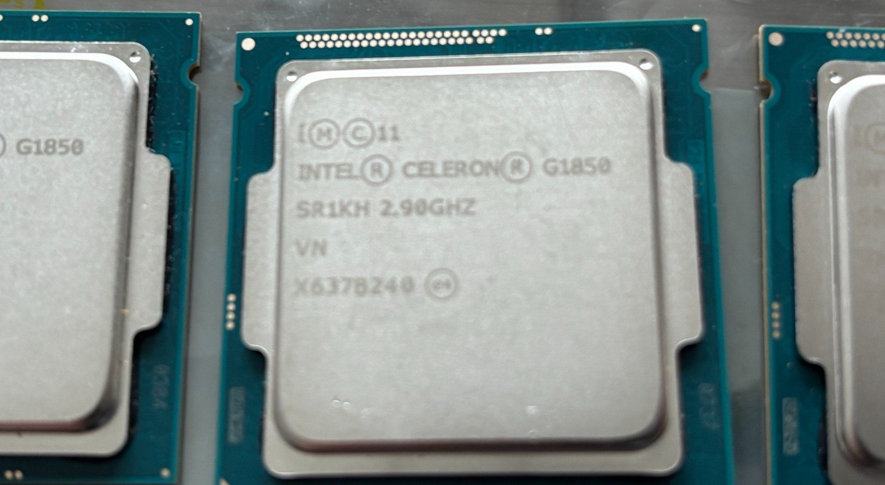 Intel Componenti elettronici: 3 Stück Intel Celeron G1850 Prozessoren – Usato da Bassersdorf venduto da Antaris01 1