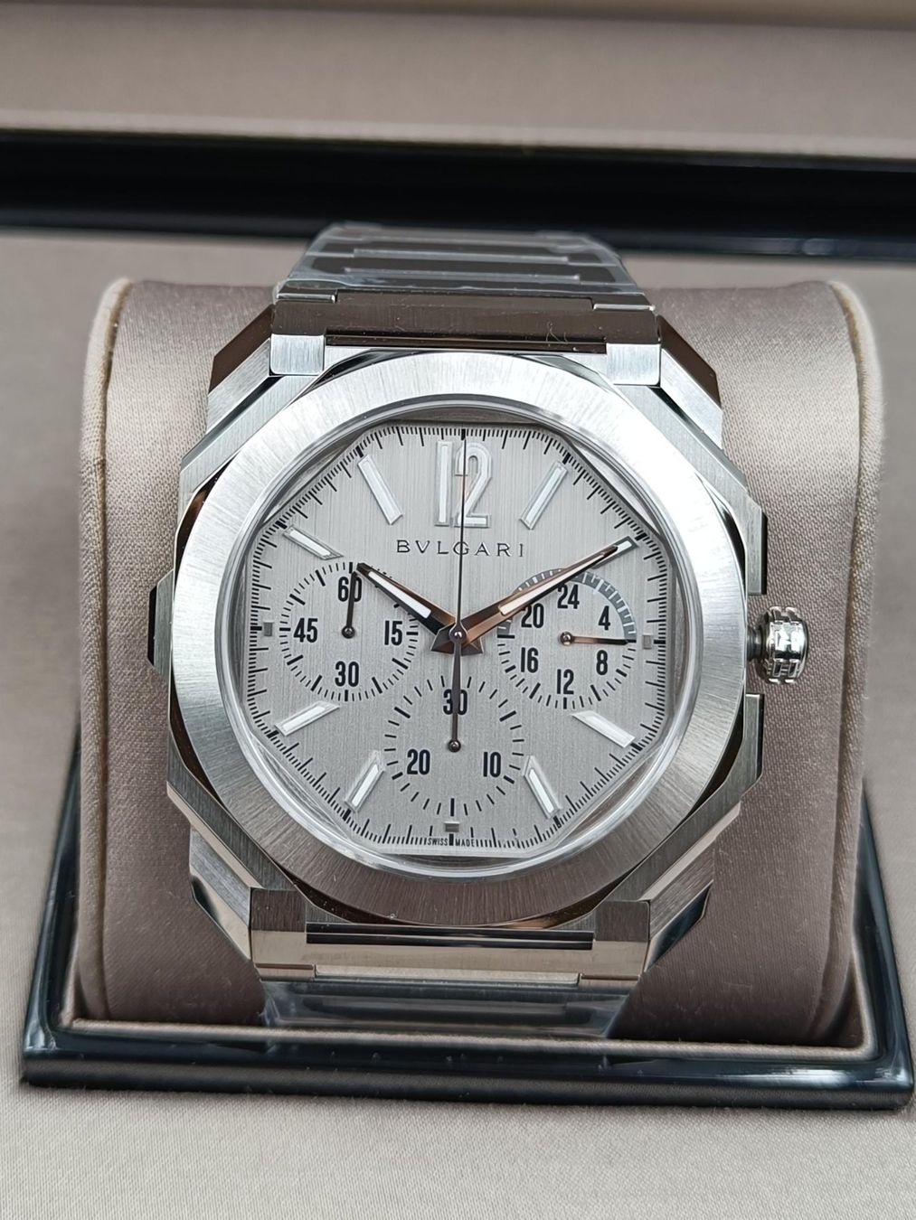 Bulgari Orologi: BVLGARI "OCTO FINISSIMO CHRONOGRAPH GMT" 43 MM – Nuovo (secondo la descrizione) da Luzern venduto da EdiGem