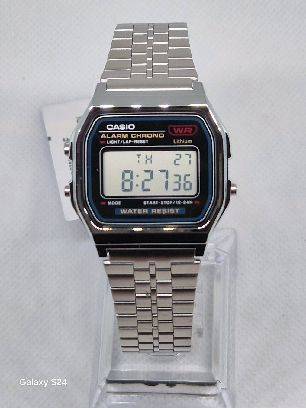 Casio Orologi: Casio A159W Digitaluhr, Neu, Silber – Nuovo e nell'imballaggio originale da Losone venduto da bal_gfp6