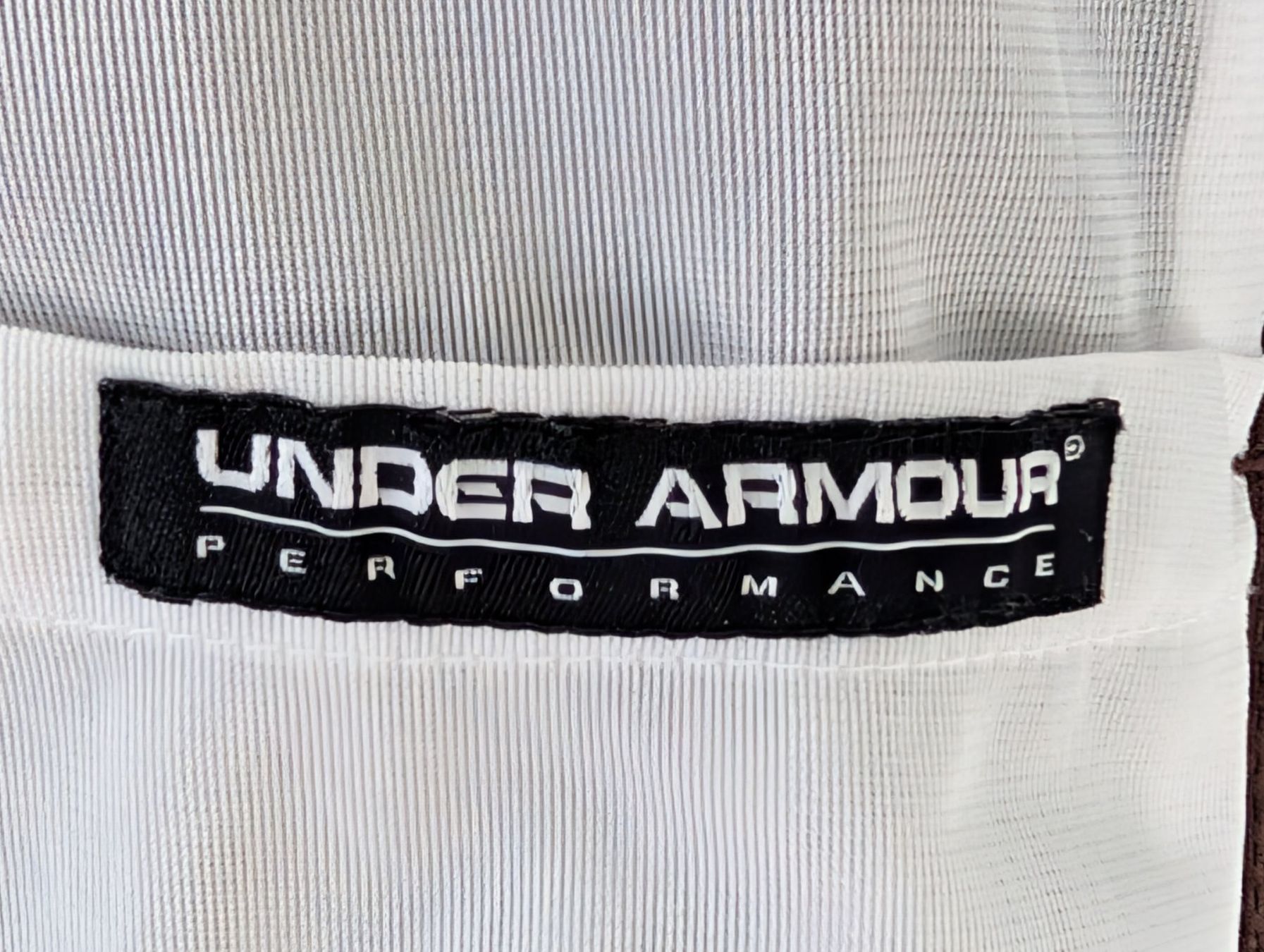 Under Armour Giacche: UNDER ARMOUR Damen Jacke – Usato da Horgen venduto da Toscanafan 4